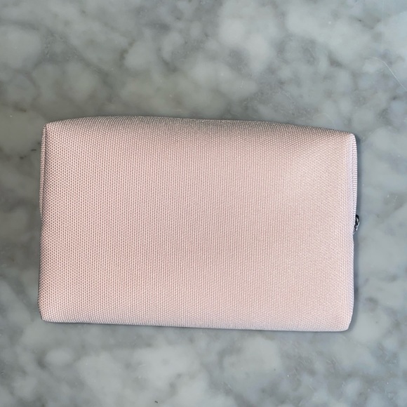 ✨SOLD✨ NIB Authentic Dior cosmetics bag/pouch - Picture 4 of 12